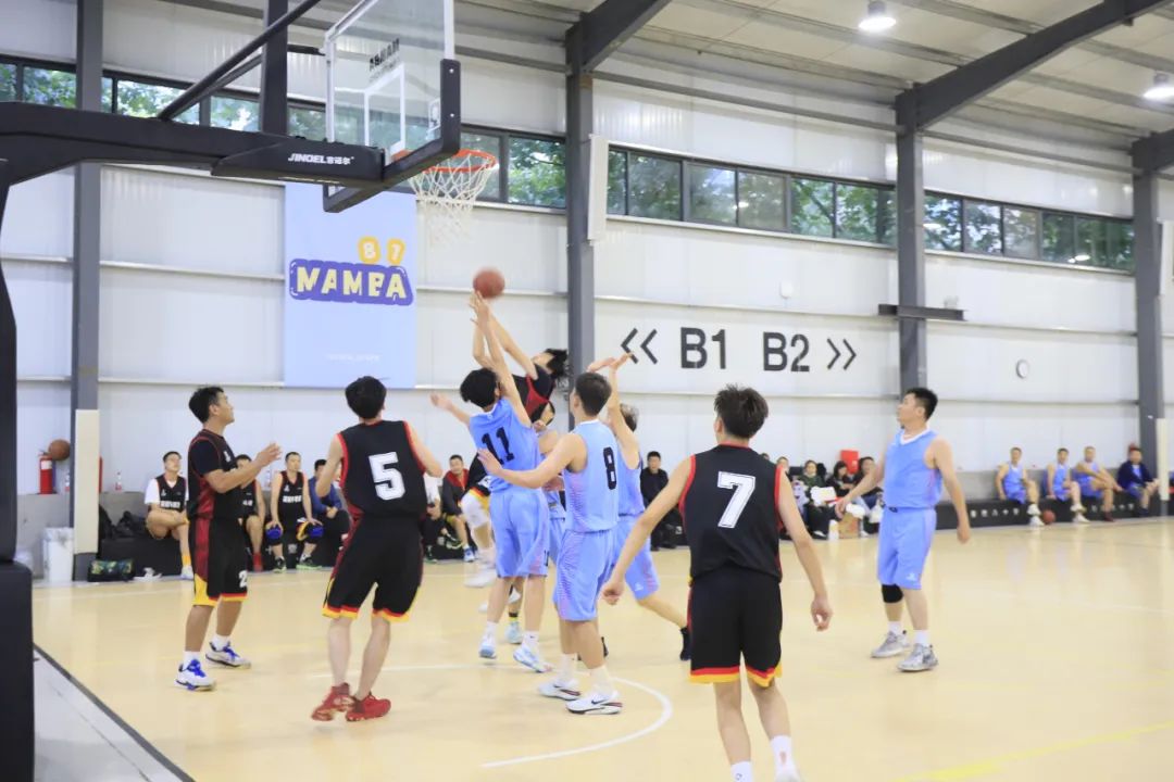 花花牛丨奪冠，奪冠，奪冠?。?！用冠軍為中國(guó)健兒喝彩?。?！