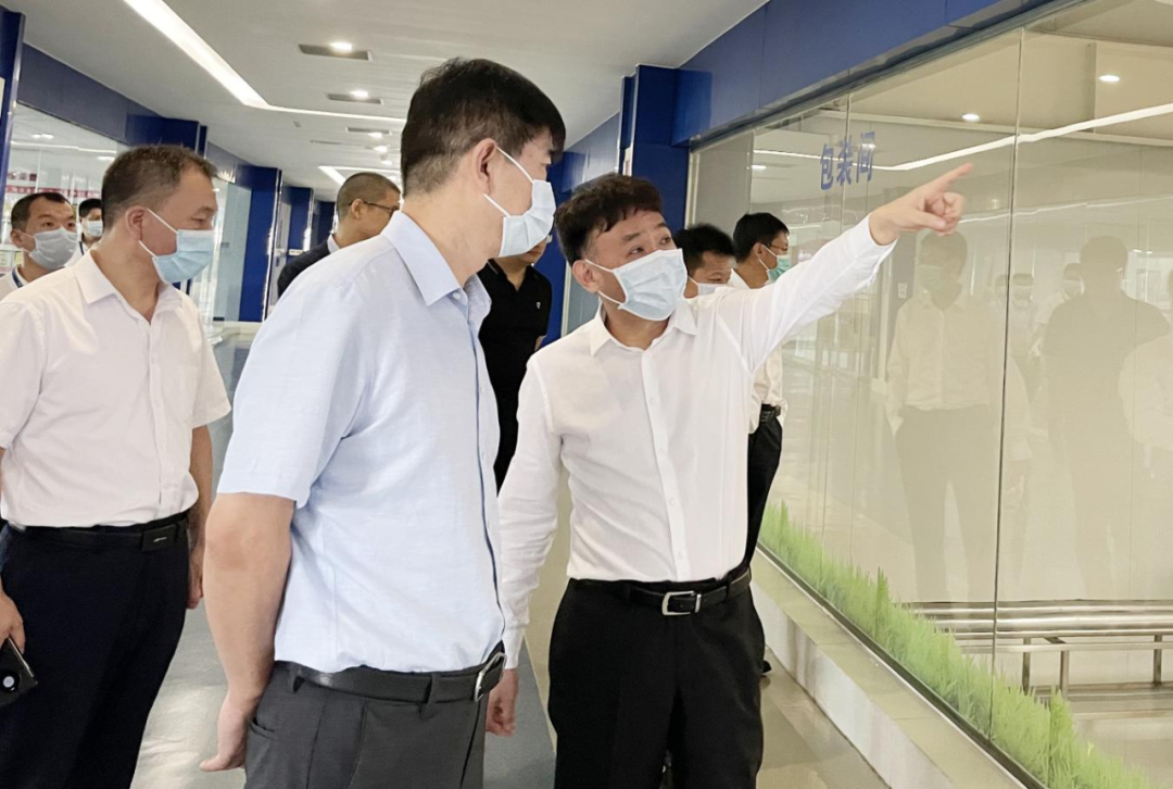 快訊丨河南省人民政府國有資產監(jiān)督管理委員會副主任劉銀志蒞臨花花牛乳業(yè)集團參觀座談