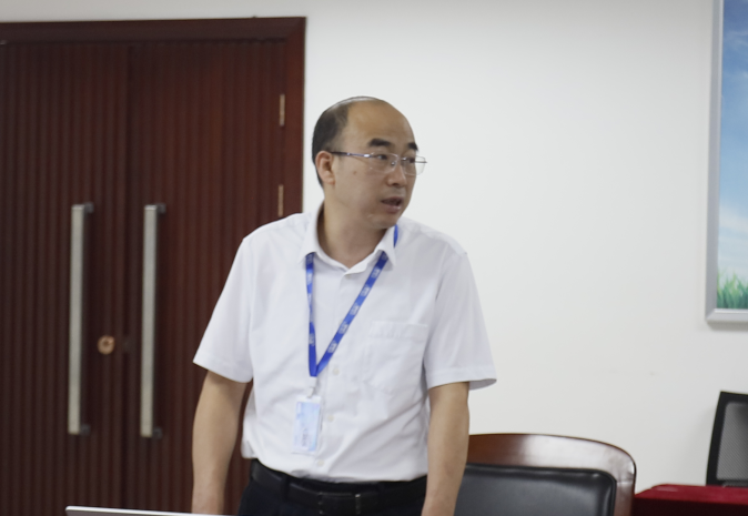 繼往開來 · 再創(chuàng)輝煌 | 花花牛乳業(yè)集團(tuán)召開9月營銷、養(yǎng)殖及飼料月度經(jīng)營工作會(huì)議