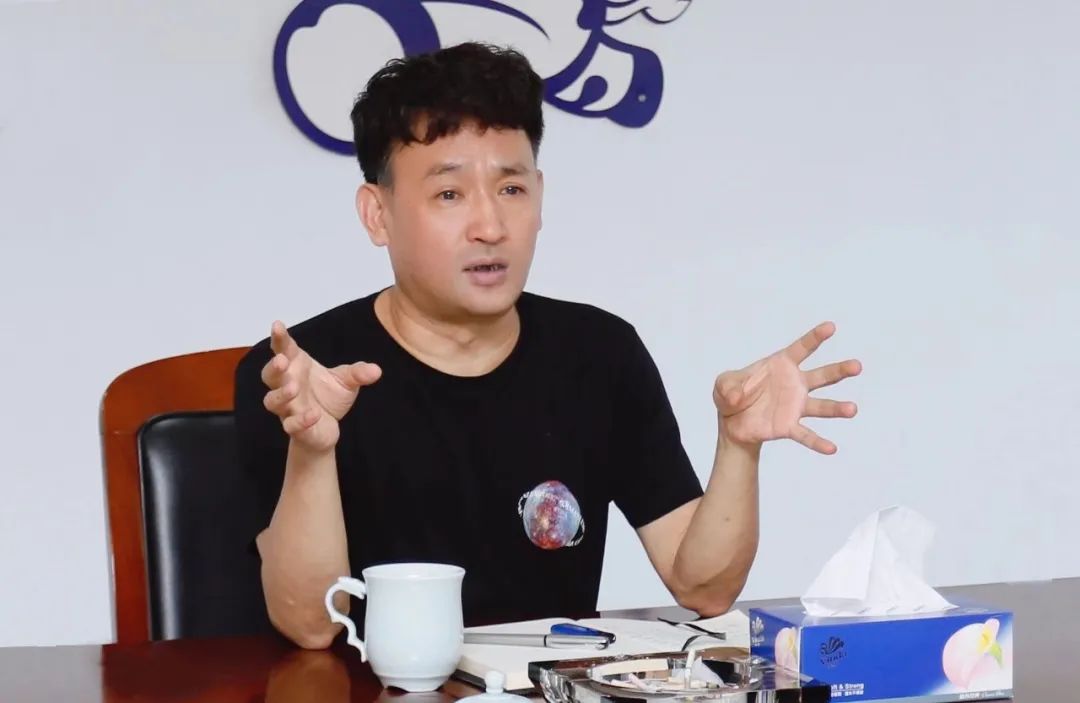 凝心聚力·贏創(chuàng)未來 | 花花牛乳業(yè)集團召開營銷、養(yǎng)殖及飼料經(jīng)營工作會議