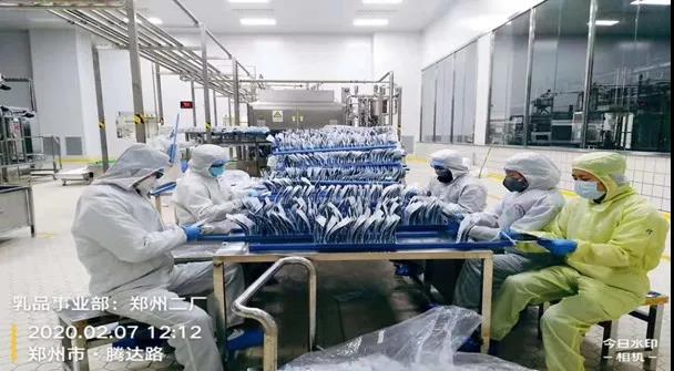 花花牛 | 疾風(fēng)來臨，你是不是勁草？