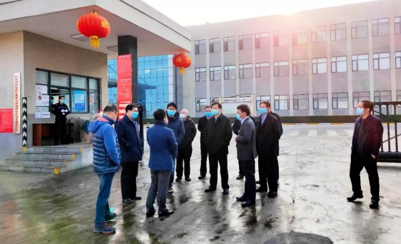 全面復(fù)工 確?！翱挂摺逼陂g百姓所需